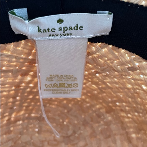 Kate Spade Woven Straw Bucket Hat “ I NEED A VACATION” new - Picture 2 of 4